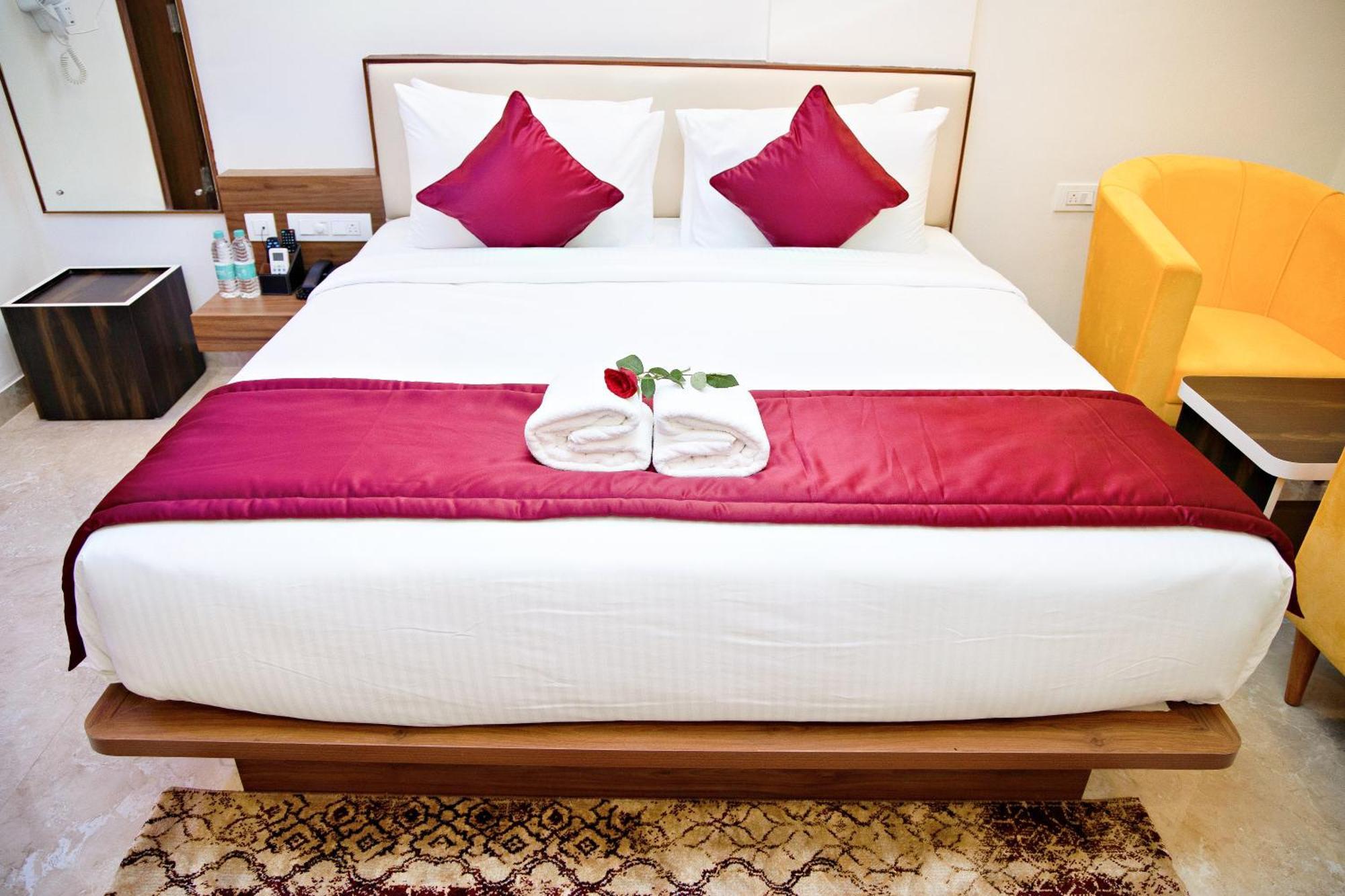Villa Grand Hotel Near Kempegowda International Airport Devanahalli Exterior photo