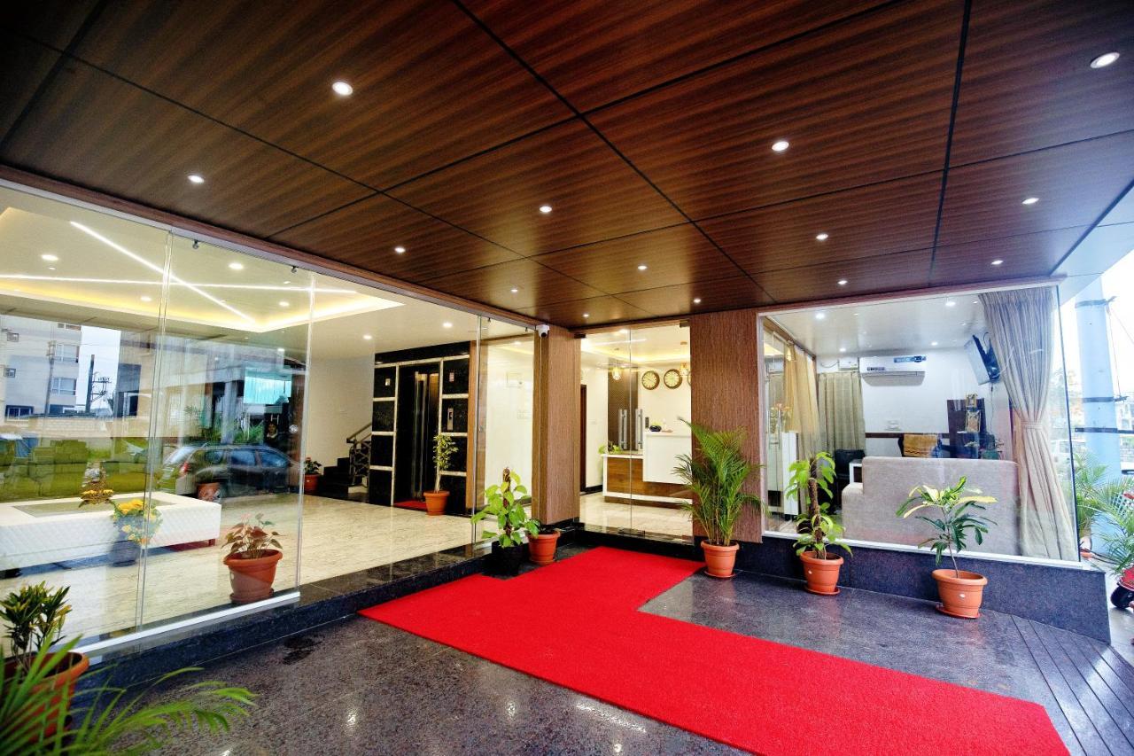 Villa Grand Hotel Near Kempegowda International Airport Devanahalli Exterior photo